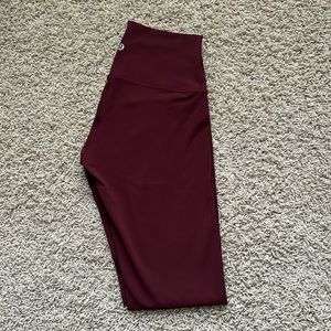 Lululemon Wunder Under 23” Size 4